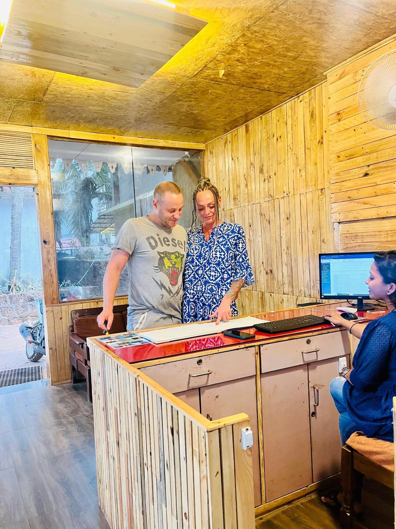 Hotel Pleasure Inn Near Turtle Beach Morjim Manage By Ld Group Of Hospitality Dış mekan fotoğraf