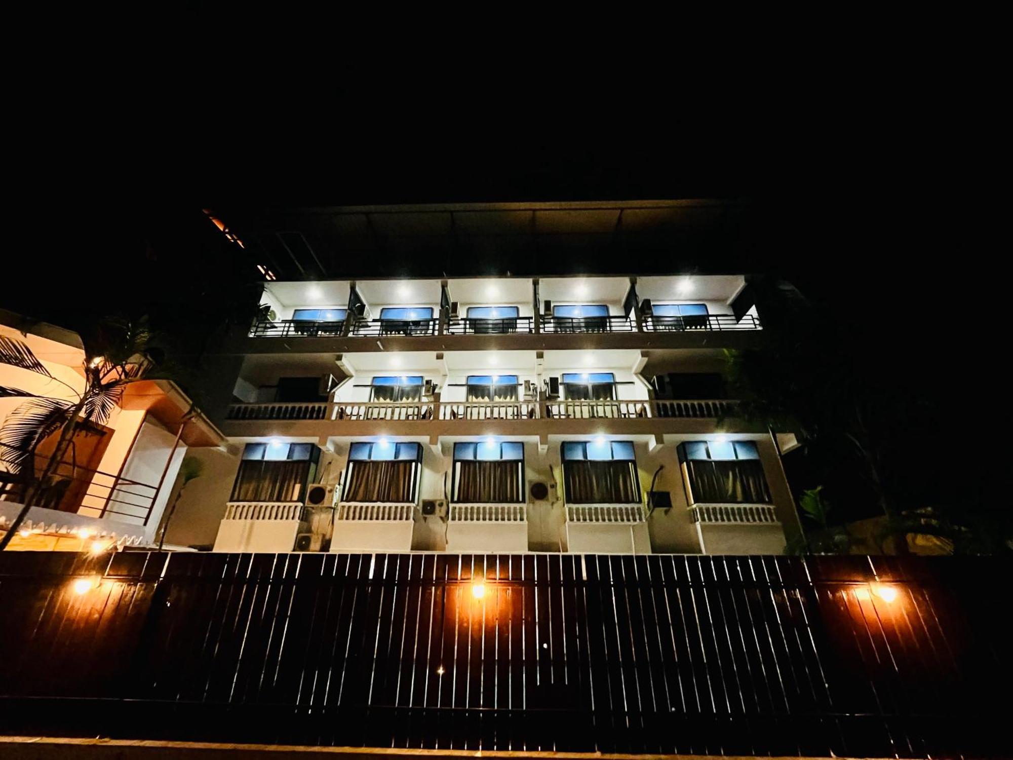 Hotel Pleasure Inn Near Turtle Beach Morjim Manage By Ld Group Of Hospitality Dış mekan fotoğraf