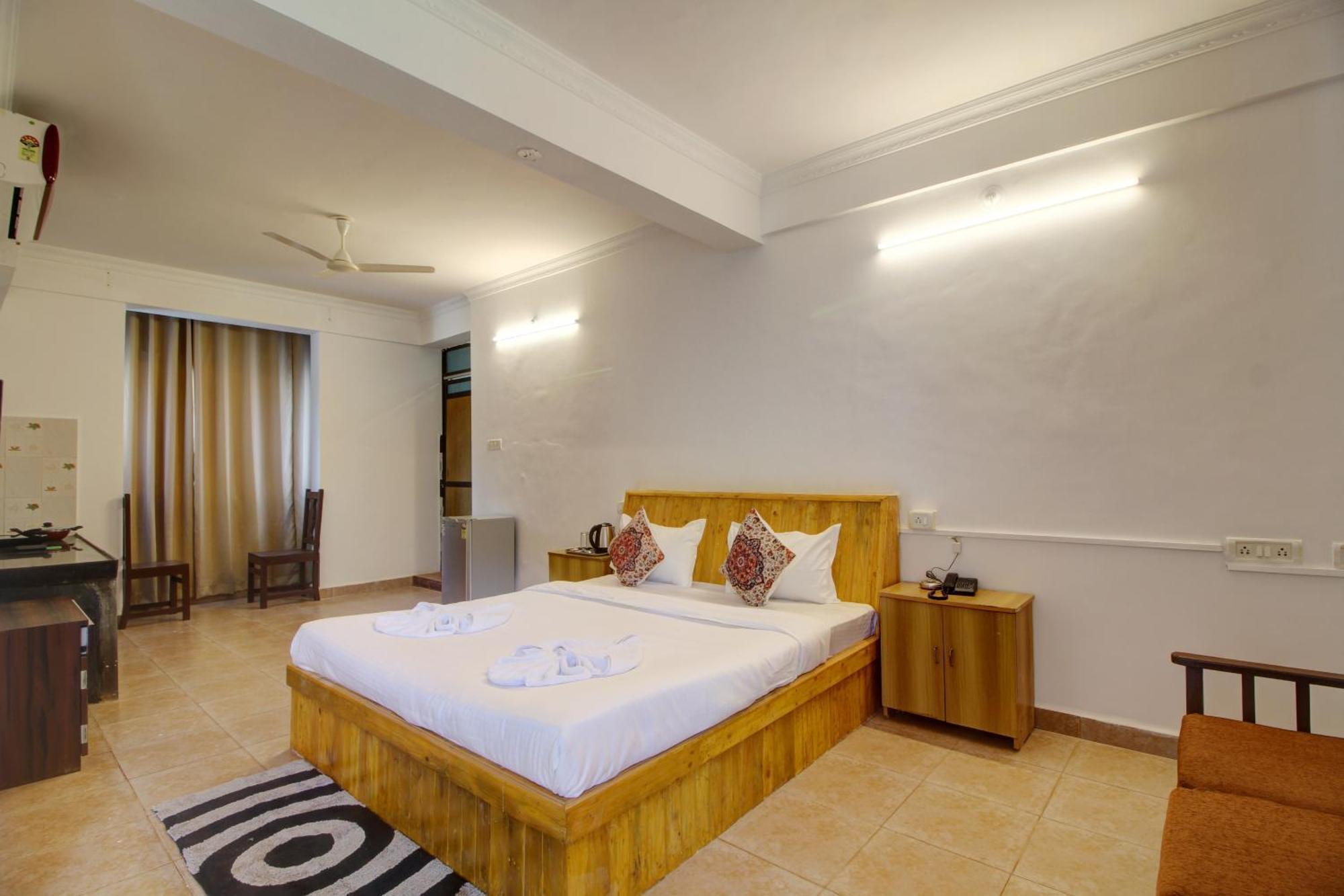 Hotel Pleasure Inn Near Turtle Beach Morjim Manage By Ld Group Of Hospitality Dış mekan fotoğraf